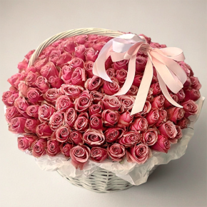 Композиция в корзине из 151 розы Ревиваль в Домодедово