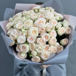 Букет "Кремовый микс" из 25 кустовых роз (50 см) в Домодедово