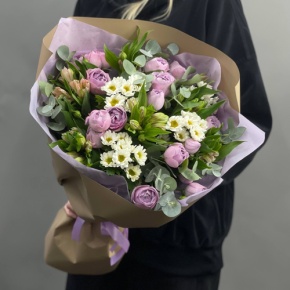 Букет "Парадайз" из кустовых пионовидных роз, альстромерий и хризантем сантини в Домодедово