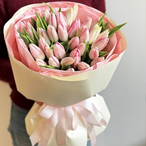 Букет из 35 розовых тюльпанов в Домодедово