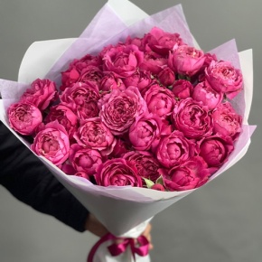 Букет из 11 кустовых пионовидных роз Джульетта в Домодедово