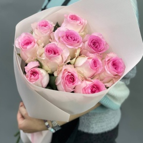 Букет из 11 пионовидных роз Эквадор (60см) в Домодедово