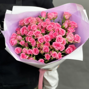 Букет "Рассвет принцессы" из 15 кустовых роз (50 см) в Домодедово
