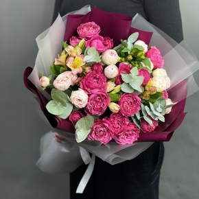 Букет "Мисс Диор" из кустовых пионовидных роз Джульетта, Мэнсфилд парк и альстромерий в Домодедово