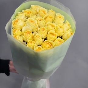 Букет из 25 пионовидных роз Баттеркап (60 см) в Домодедово