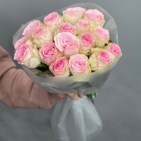 Букет из 17 роз Кения (40 см) в Домодедово