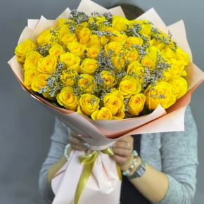 Букет из 51 лимонной розы с лимониумом в Домодедово