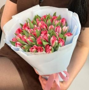 Букет из 35  пионовидных тюльпанов Фокстрот в Домодедово