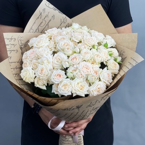 Букет "Крошка Сью" из 15 кустовых роз (50 см) в Домодедово