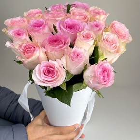 Букет из 21 розы Кения в конусе в Домодедово