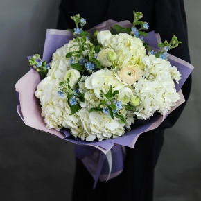 Букет из Голландских гортензий и ранункулюсов в Домодедово