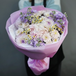 Букет "Сады Версаля" из маттиол, георгин, гортензии и кустовых хризантем в Домодедово