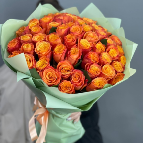 Букет из 71 огненной розы (40 см) в Домодедово