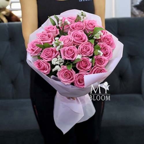 Букет из 21 розовой розы Аква (50 см) в Домодедово