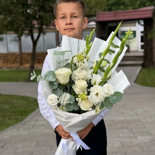 Букет на 1 сентября с гладиолусами, розами, эустомой и орнитогалумом в Домодедово