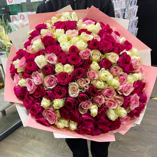 Букет 151 роза ягодный микс (40 см) в Домодедово